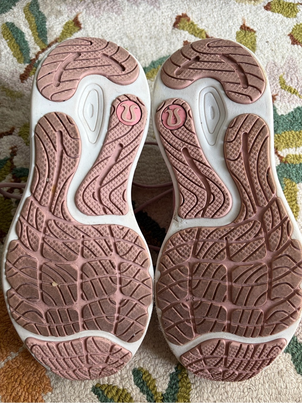 50. Size 9 LULULEMON Pink + White Lace-Up Athletic Shoes - Picture 7 of 7